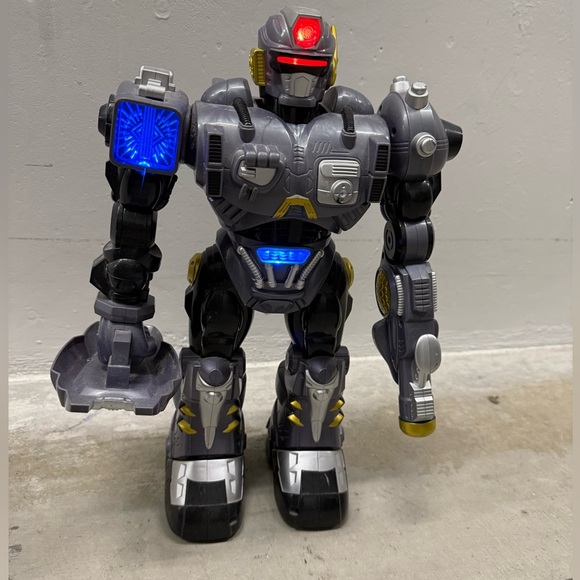 Gray and Black Robot Action Figure - Picture 2 of 5